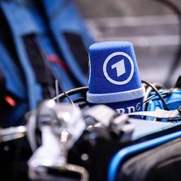 Mikrofon mit ARD-Logo