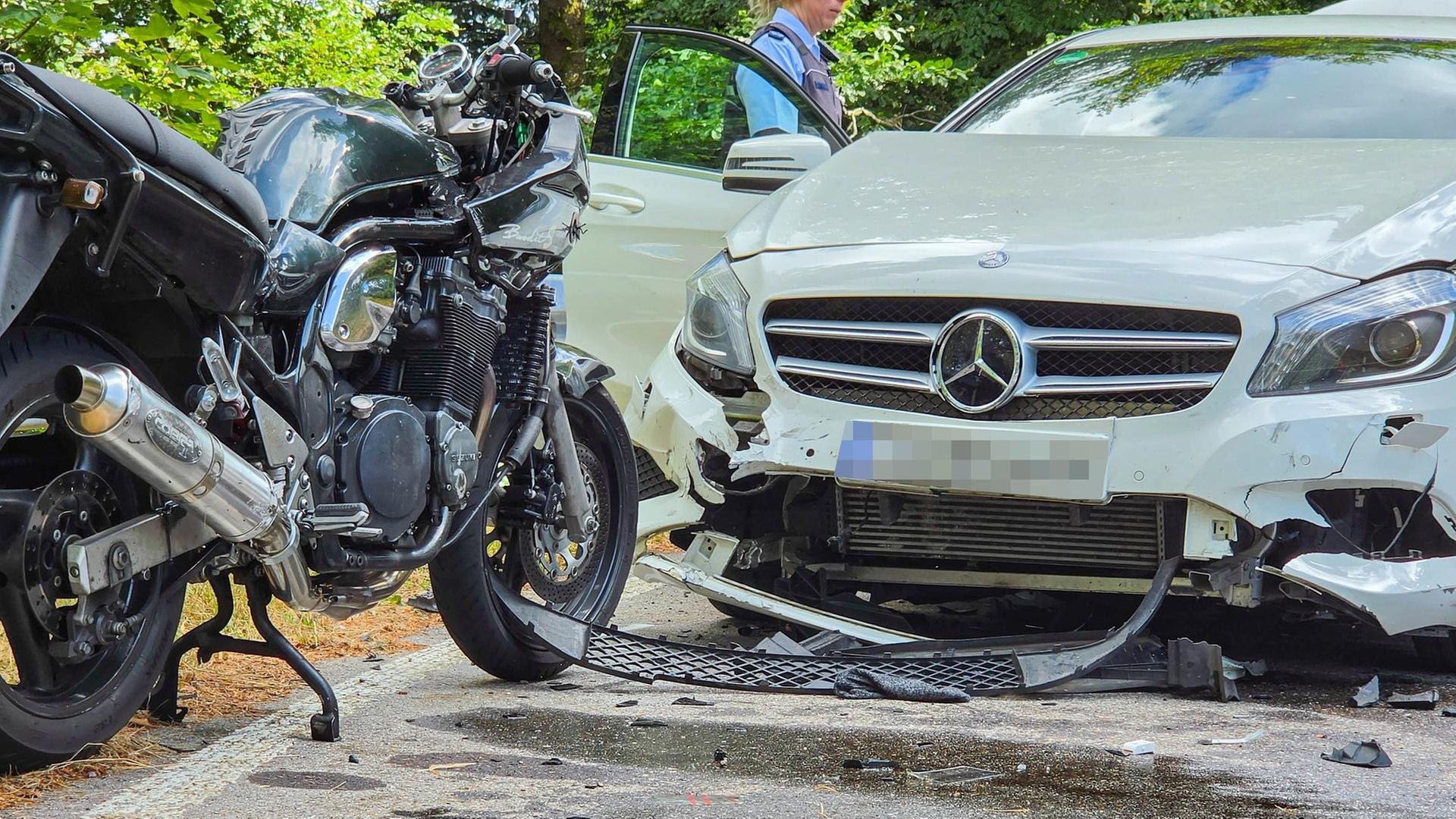 BW-Newsticker am Morgen: Mehrere tödliche Motorradunfälle am Wochenende, Helge Schneider unterbricht Konzert bei Landesgartenschau, DFB-Pokal-Blamage für FC Heidenheim