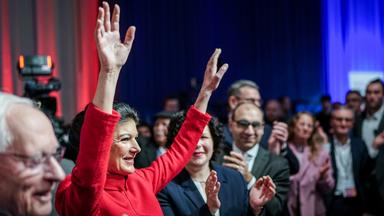 Sahra Wagenknecht und ihre Mitstreiter beim ersten Parteitag