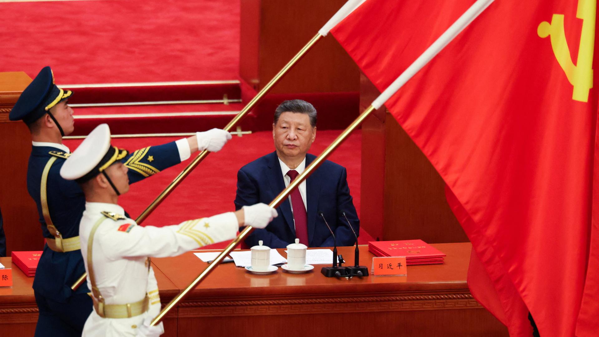 Xi Jinping nimmt an Feierlichkeiten zum 105. Jubil�um der Kommunistischen Partei teil. | REUTERS