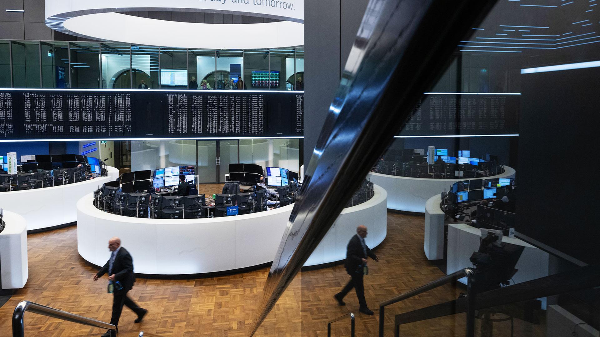 Händler an der Frankfurter Börse. | picture alliance/dpa