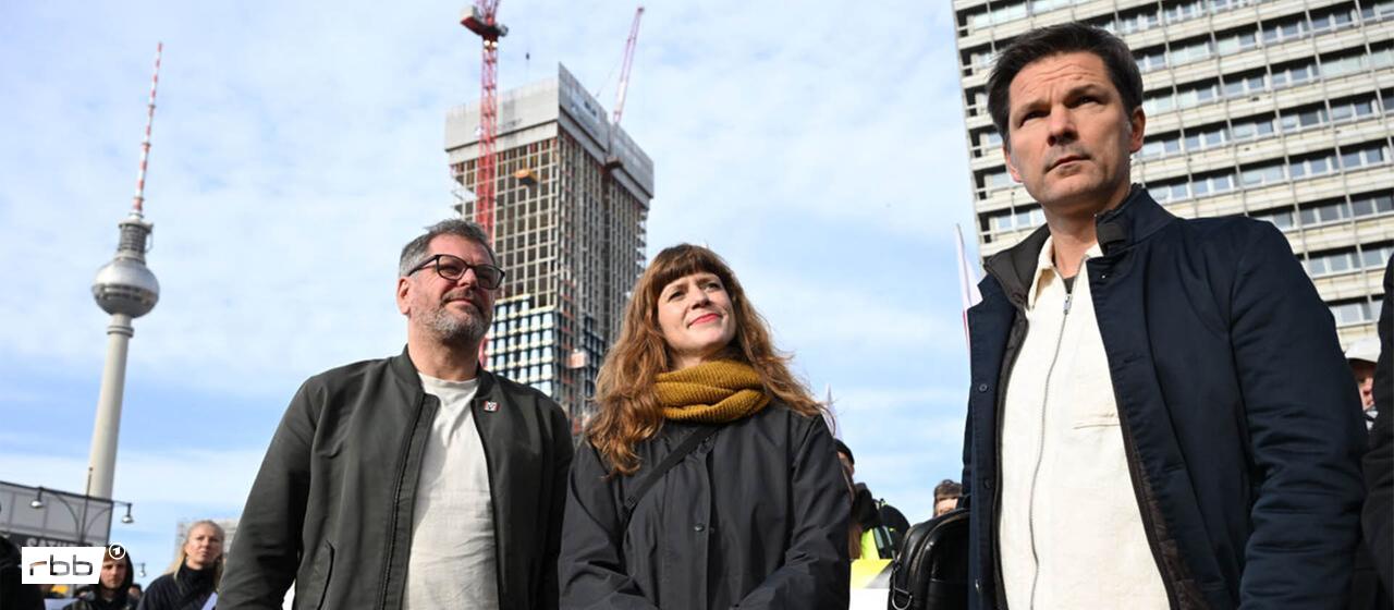 Kerstin Wolter (Die Linke), Werner Graf, Spitzenkandidat der Grünen, und Steffen Krach, Spitzenkandidat der SPD. (Quelle: dpa/Sindieiev)