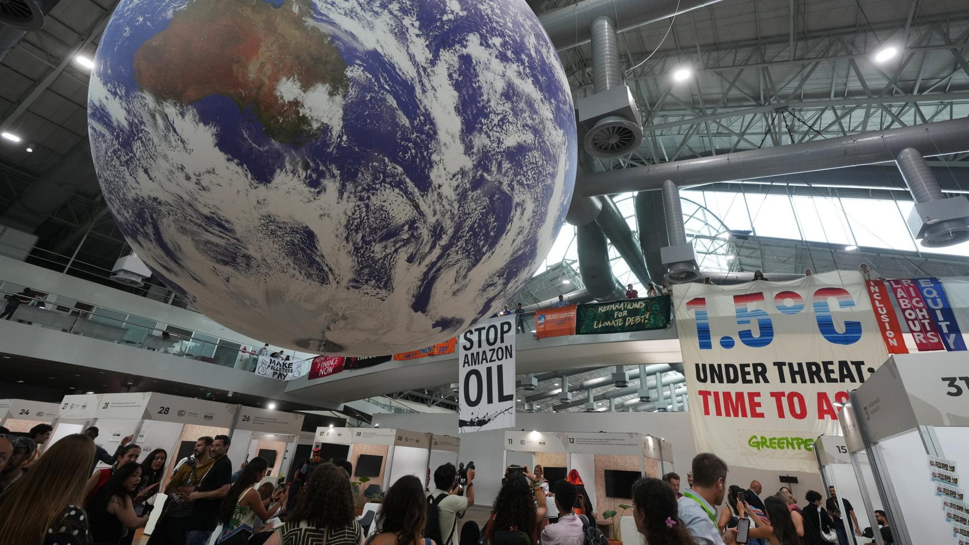 Umweltaktivisten werben für mehr Klimaschutz bei der COP30 | AP