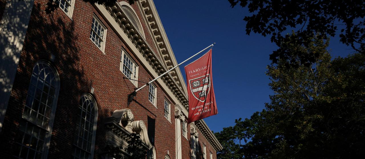Der Campus der Harvard University in Cambridge, Massachusetts, USA.