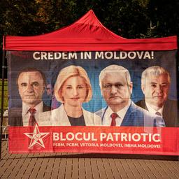 Ein Wahlkampfzelt des Patriotischen Wahlblocks in Chisinau, Moldau.