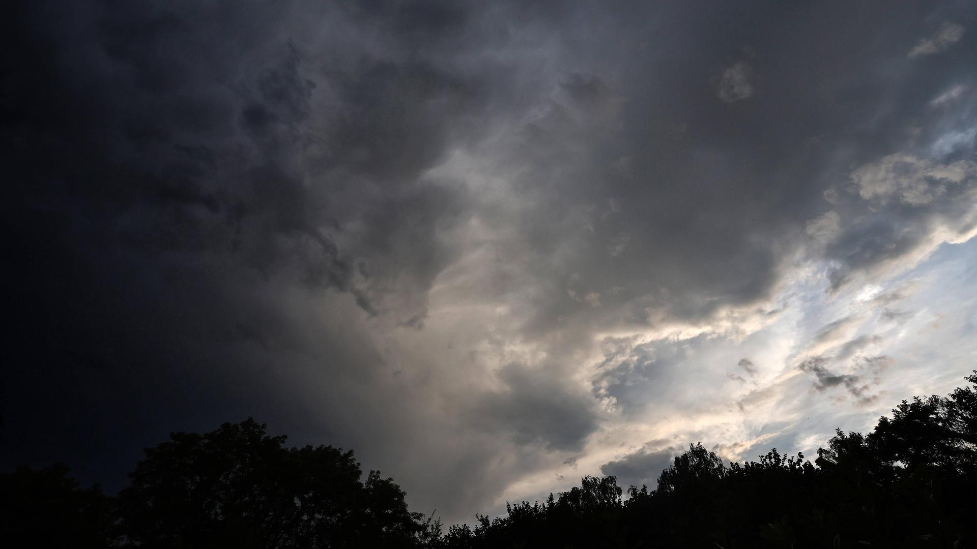 Schwere Gewitter im Südwesten von NRW erwartet