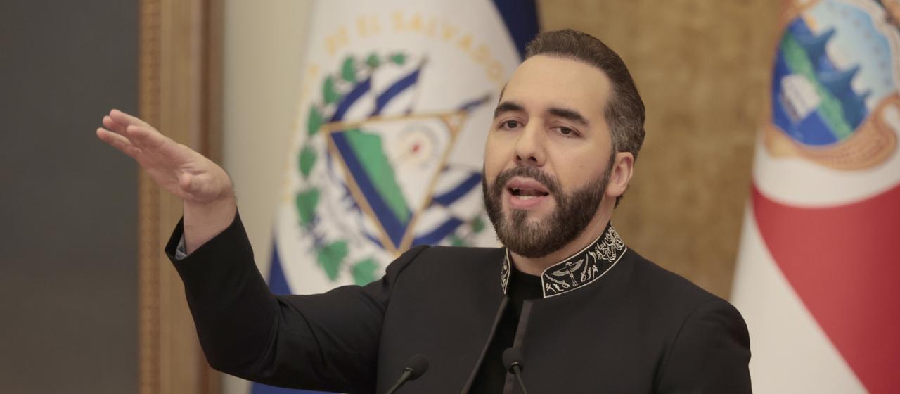 El Salvadors Präsident Bukele bei einer Pressekonferenz am 16. Oktober 2026.