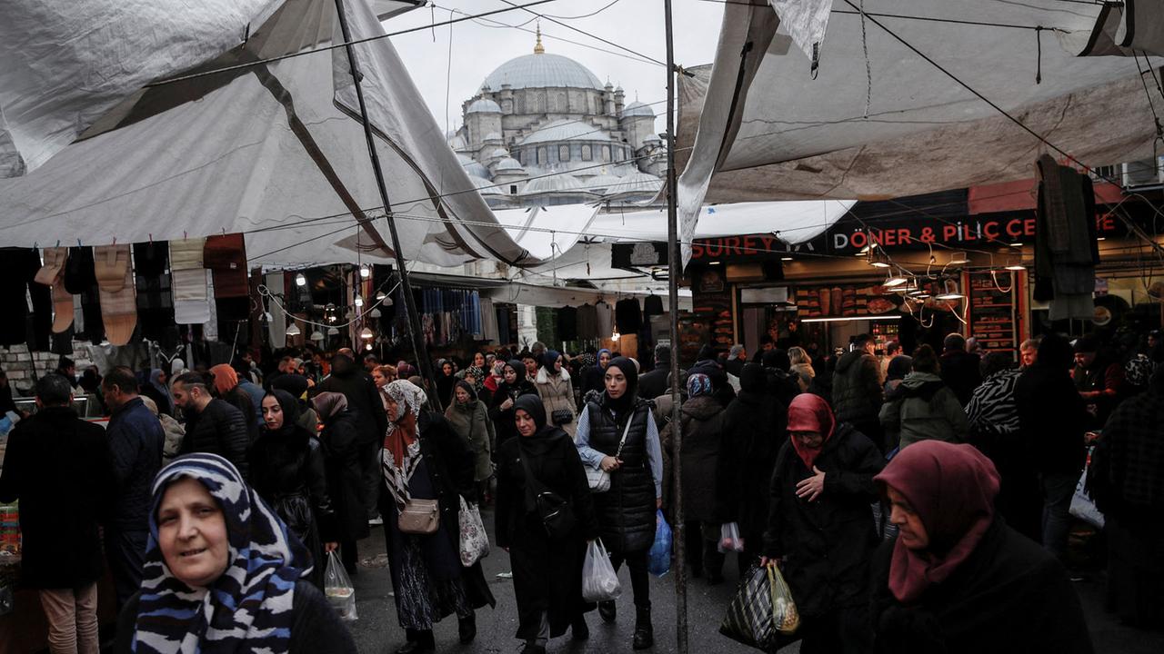 T-rken-leiden-unter-Inflation-doch-kaum-jemand-protestiert
