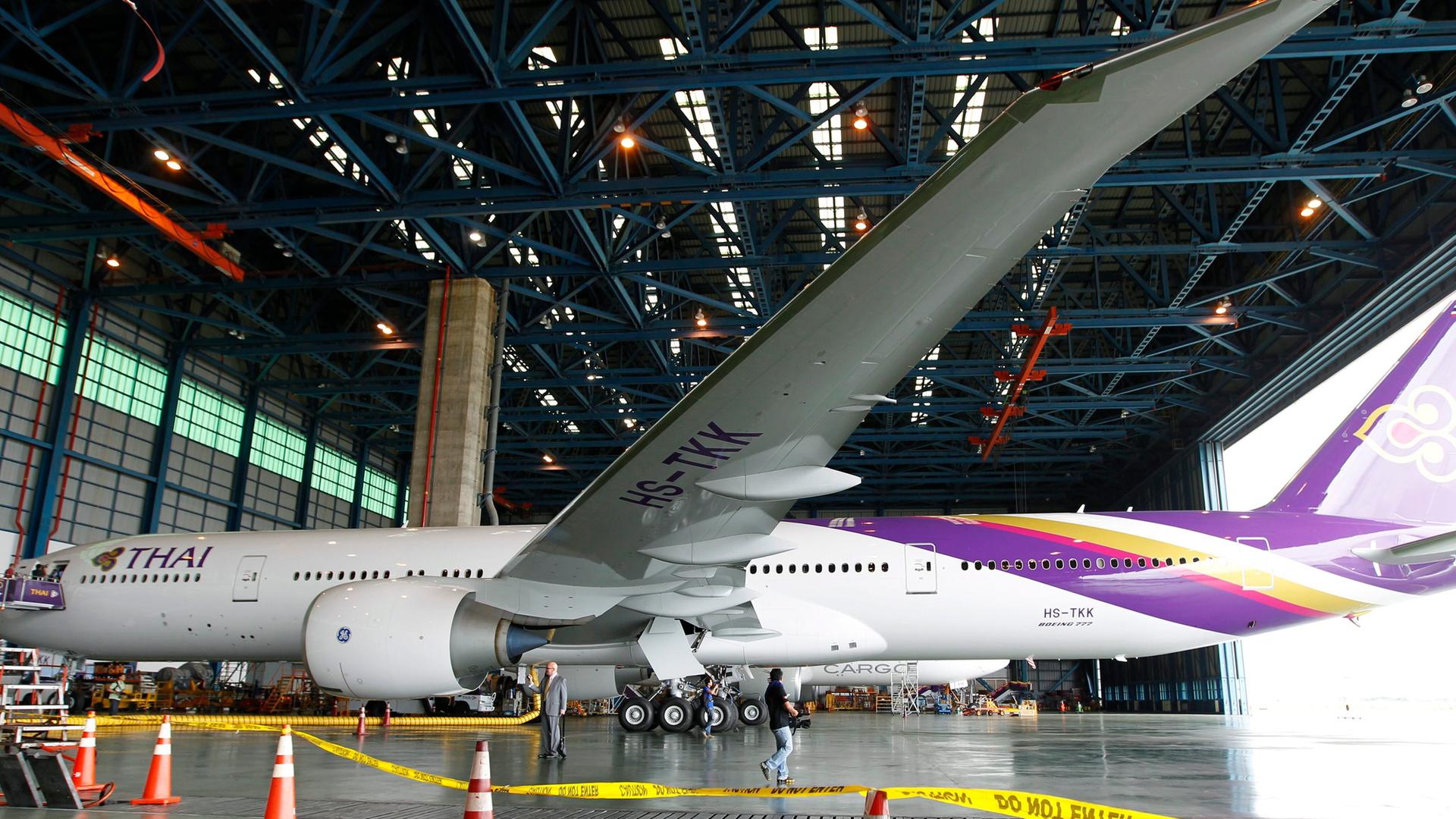 Flughafen: Boeing muss nach Frankfurt zurückkehren - Probleme am Fahrwerk
