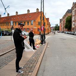 Zwei "Dänische Patrioten" vor der irakischen Botschaft in Kopenhagen