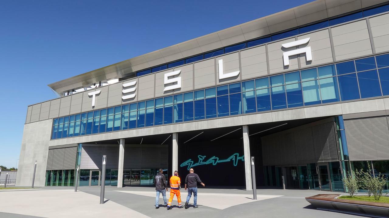 Nachwuchswerbung bei Tesla: Die "geheime Fabrik" öffnet die Türen