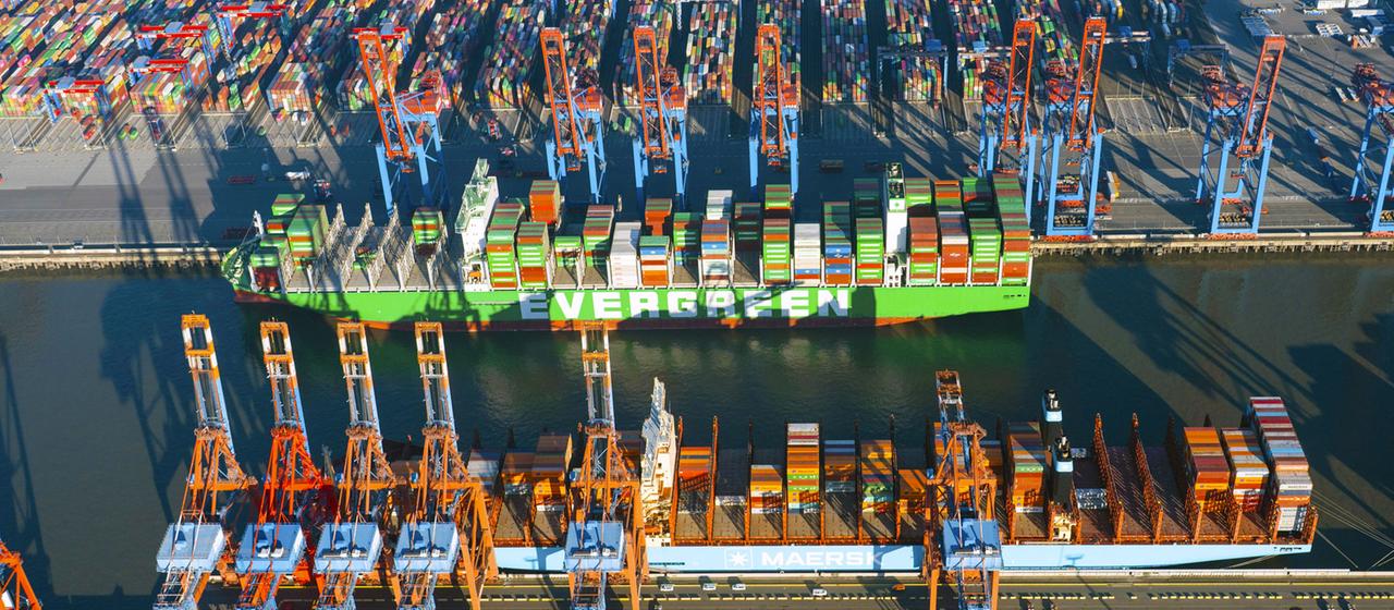 Containerterminal Burchardkai und Eurogate in Hamburg