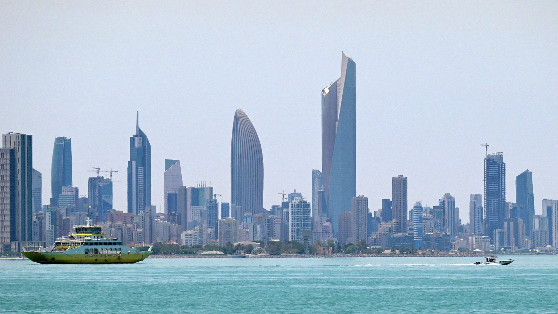 Die Skyline von Kuwait-Stadt. | YASSER AL-ZAYYAT / AFP