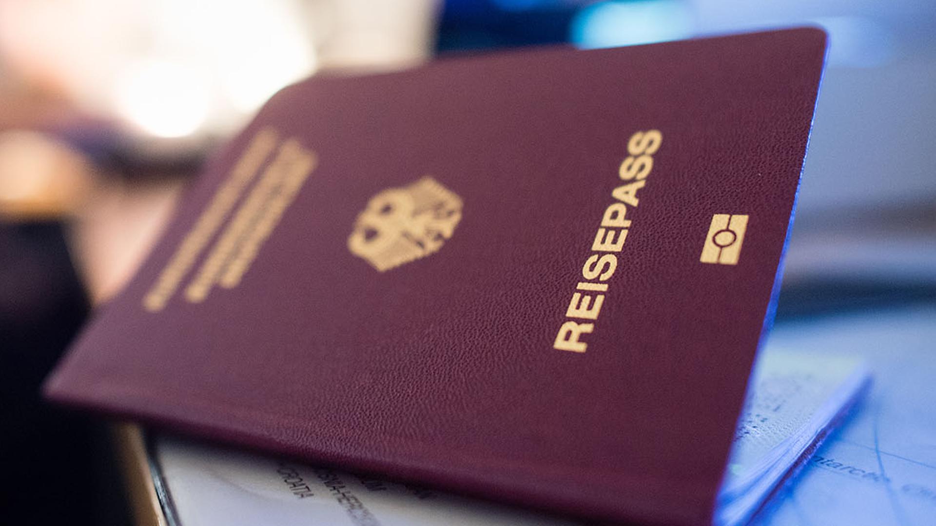Ein deutscher Reisepass | dpa