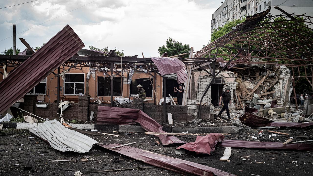 Ukraine-Liveblog: ++ Tote bei Angriffen auf Charkiw ++