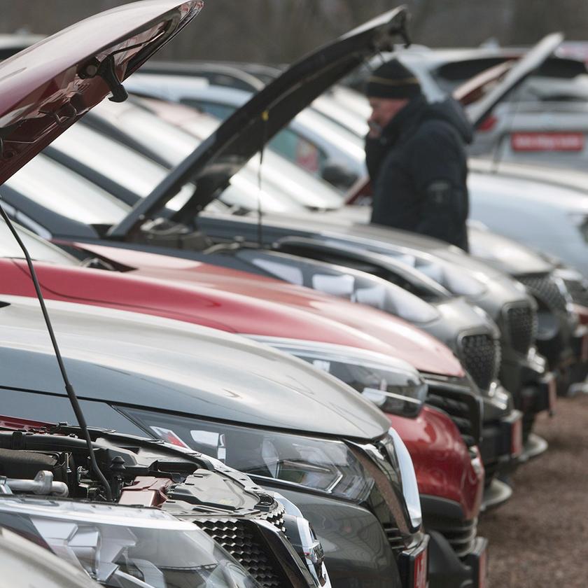 Auch alte Autos drfen weiter fahren | tagesschau.de