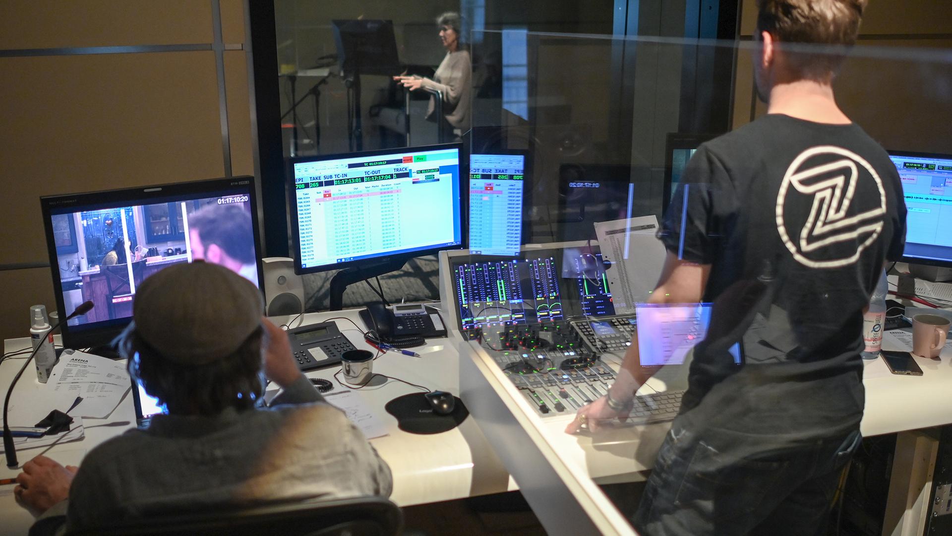 Blick in ein Synchronstudio. | picture alliance/dpa/dpa-Zentral