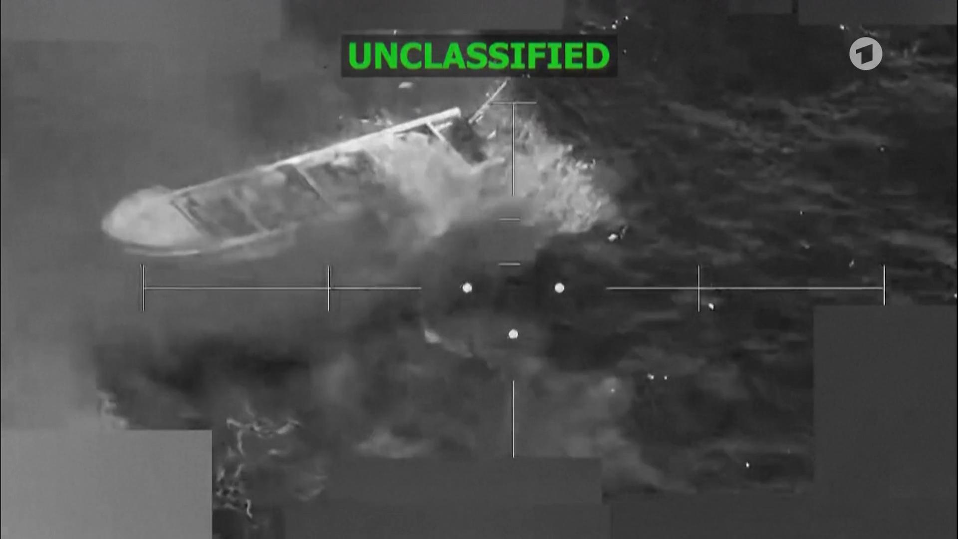 Videoausschnitt, auf dem ein Boot aus der Vogelperspektive zu sehen ist | AFP, @SOUTHCOM