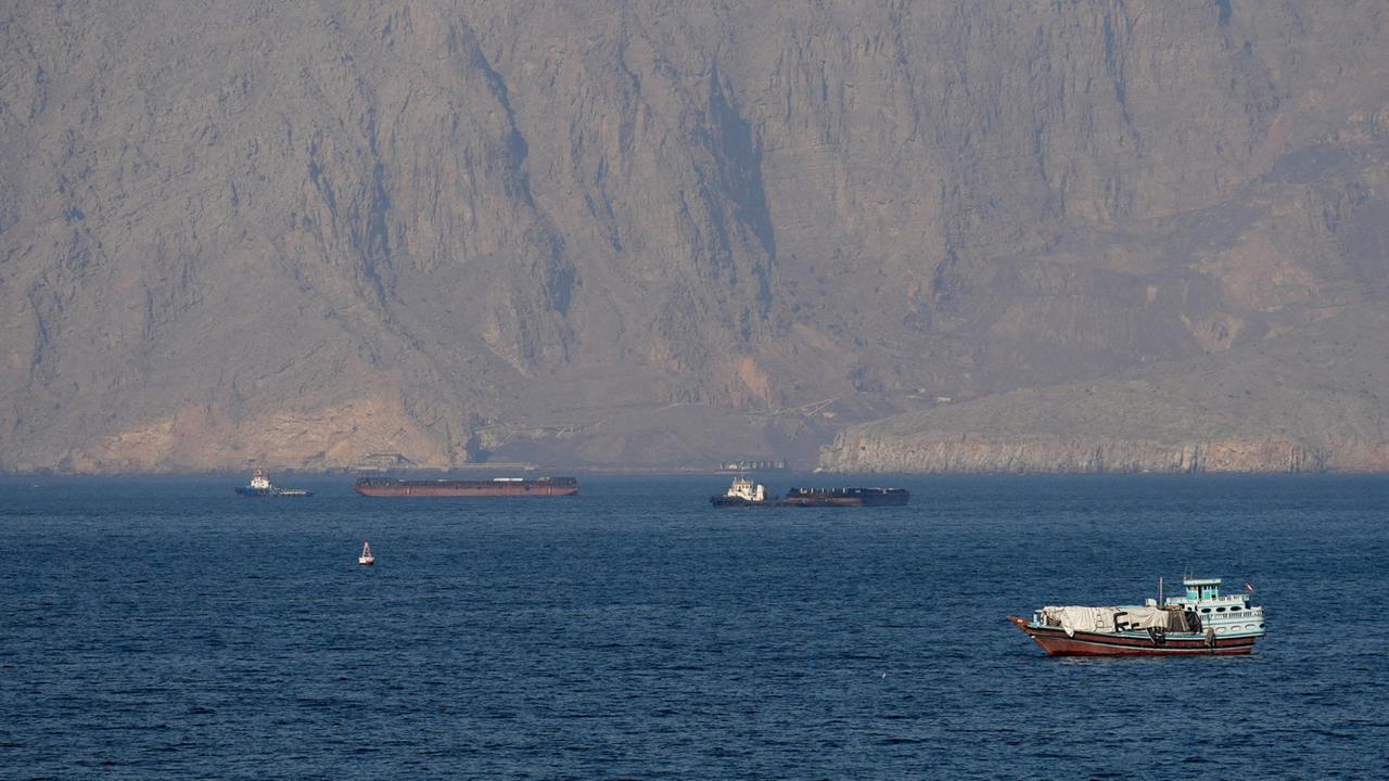 Straße von Hormus: Iran droht mit Angriffen auf US-Streitkräfte