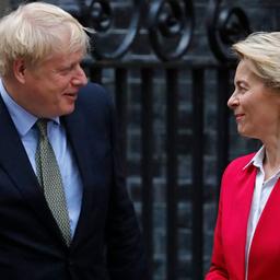 Boris Johnson und Ursula von der Leyen in London im Januar 2020