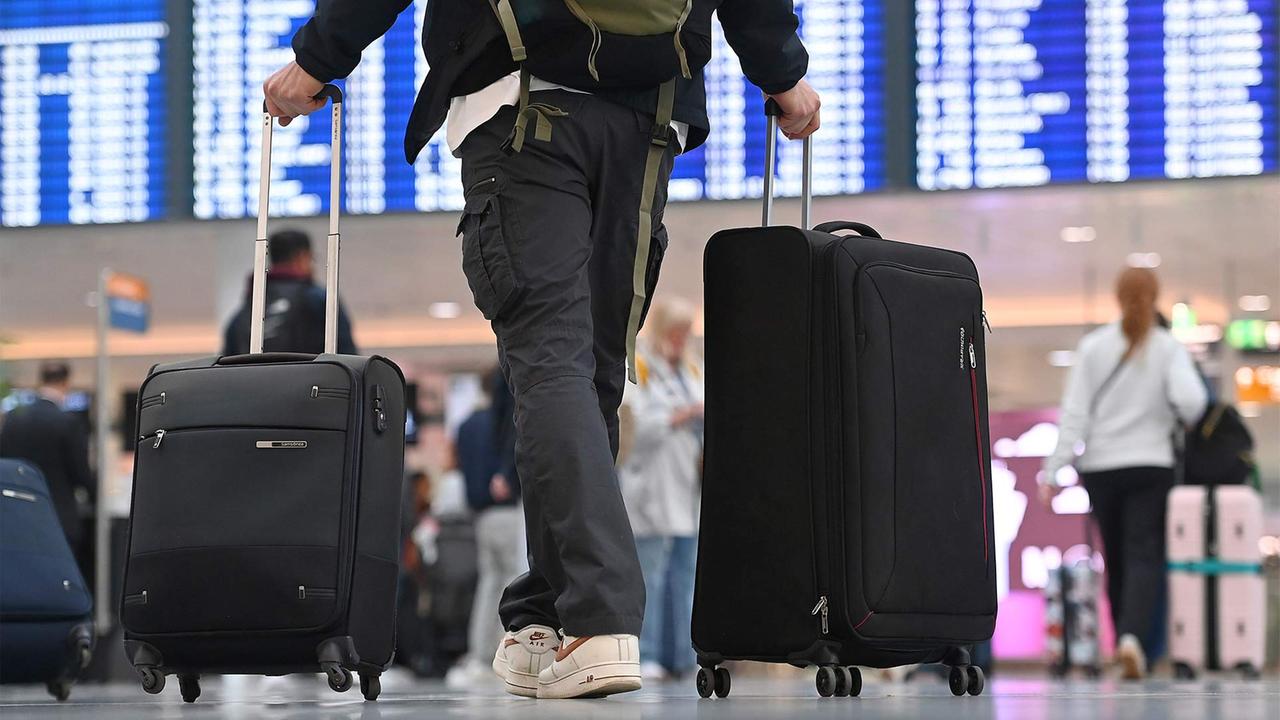 Kerosin-Krise: Folgen für Flugpreise, Rechte und Pauschalreisen