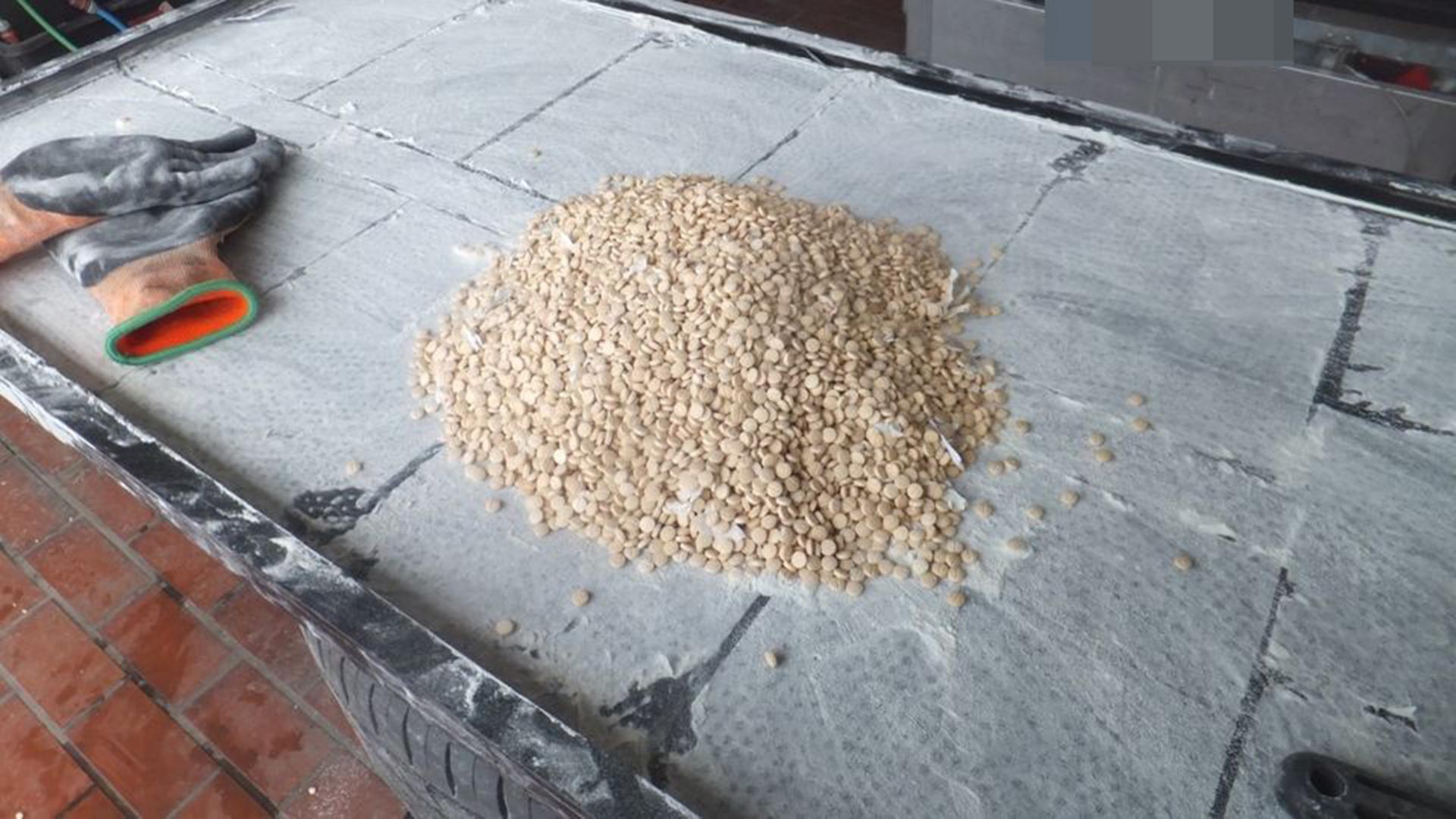 Eltern gestehen Drogenschmuggel in Millionenhöhe