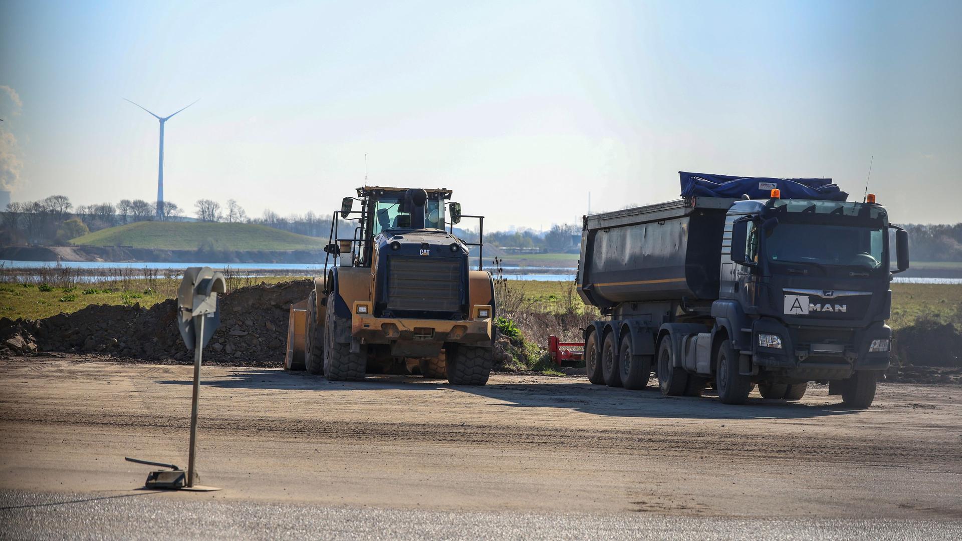 Prozessbeginn: Giftige Böden illegal im Ruhrgebiet entsorgt?