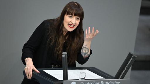 Streit im Bundestag nach Wahl von AfD-Landtagspräsident