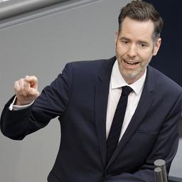 Christian Dürr spricht im Bundestag.