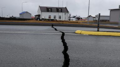 Zerstörte Straße in Grindavik, Island