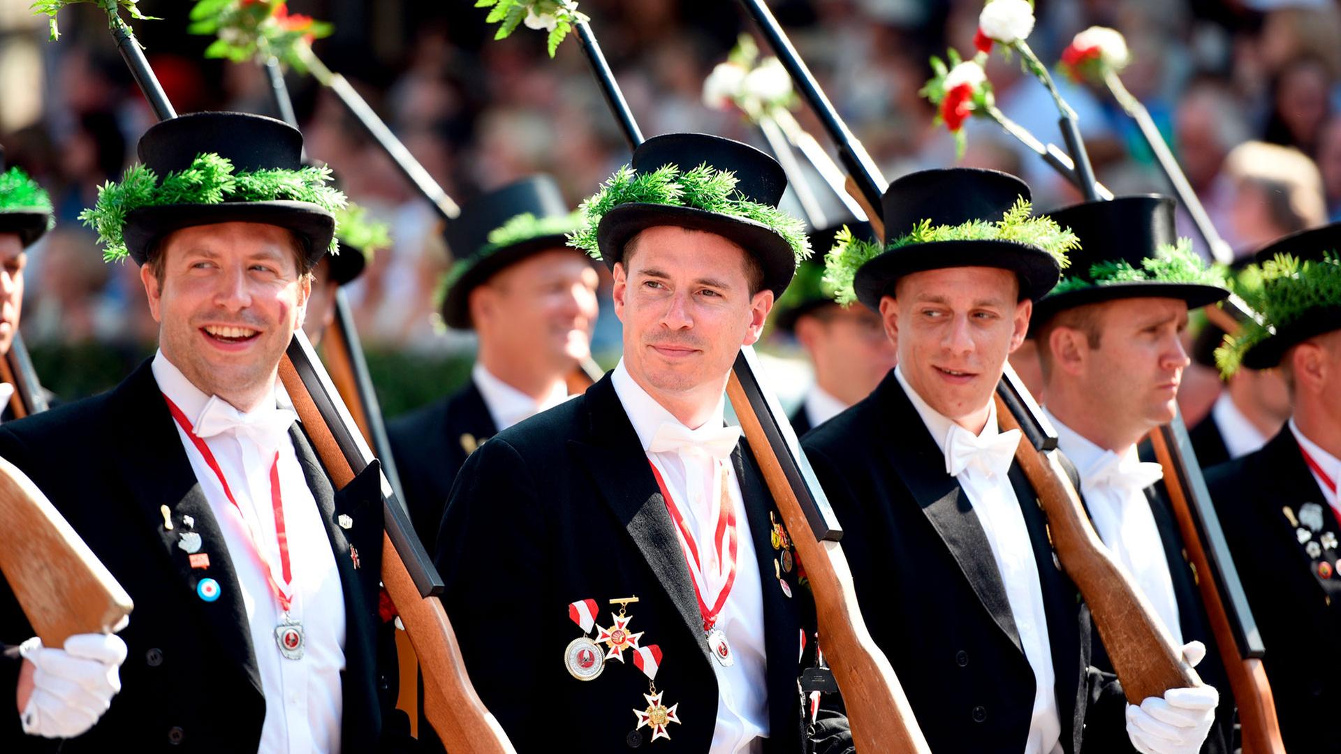 Das erwartet Besucher beim Neusser Schützenfest
