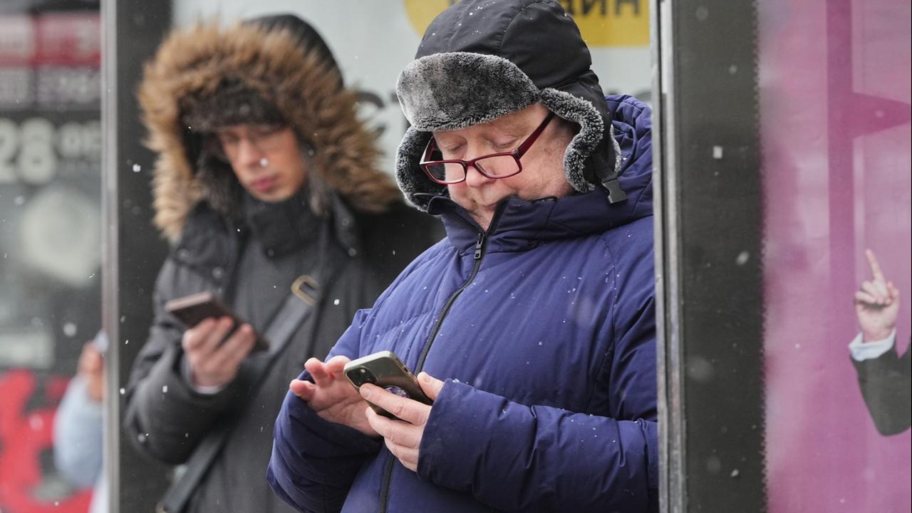Russland sperrt Internet - und verbietet Proteste dagegen