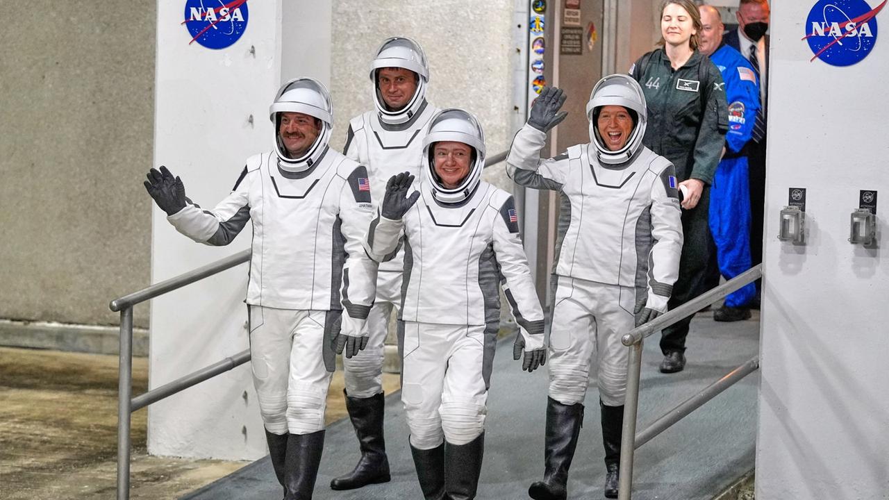 Neue Besatzung erreicht ISS | tagesschau.de Neue Besatzung erreicht ISS | tagesschau.de