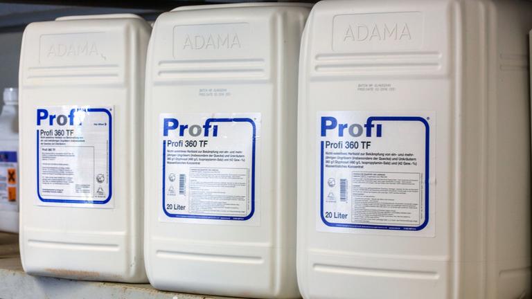 Kanister mit glyphosathaltigem Mittel