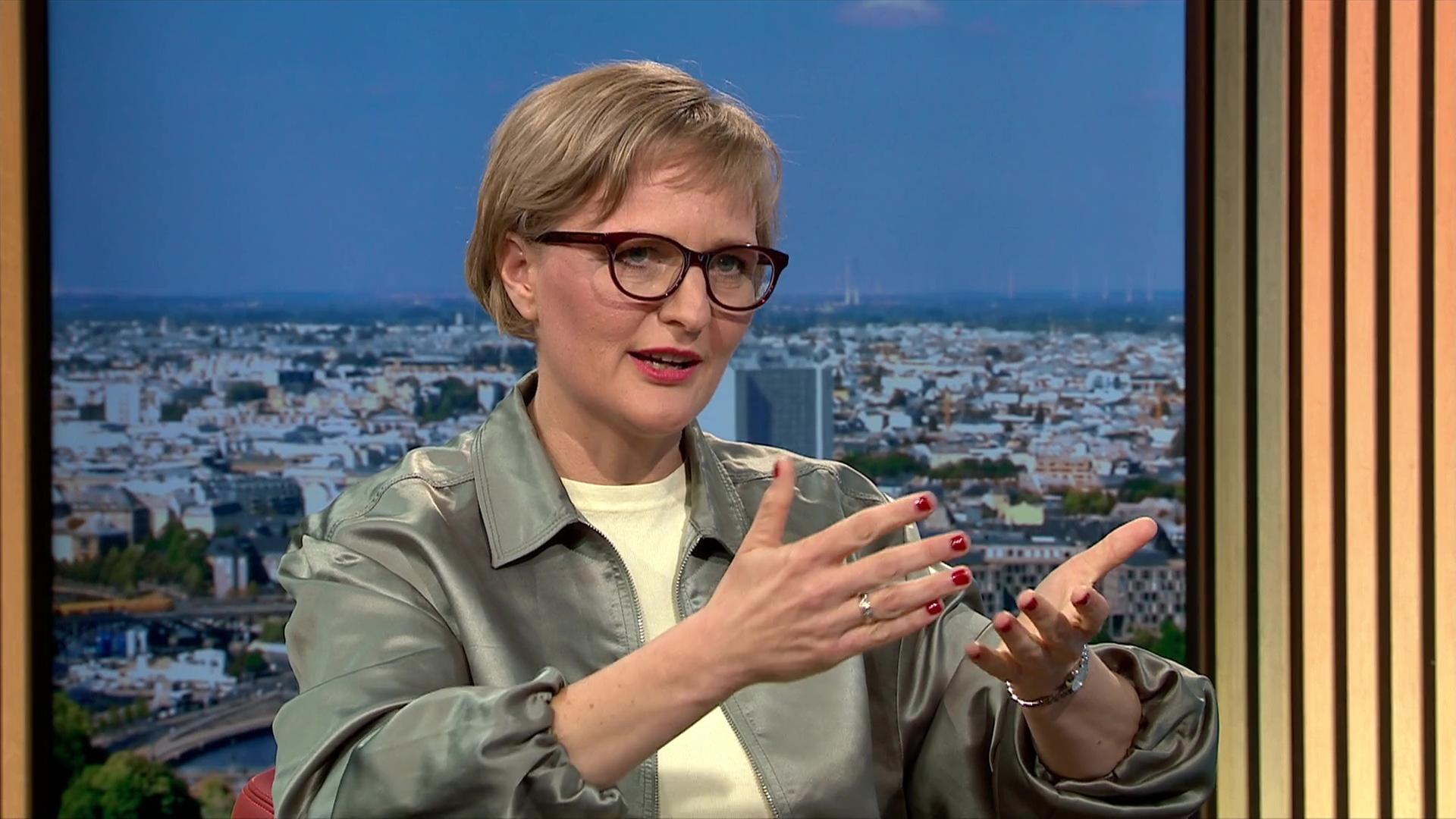 Grünen-Chefin Brantner: "Merz hat jetzt die Chance, sich zu befreien" Grünen-Chefin Brantner: