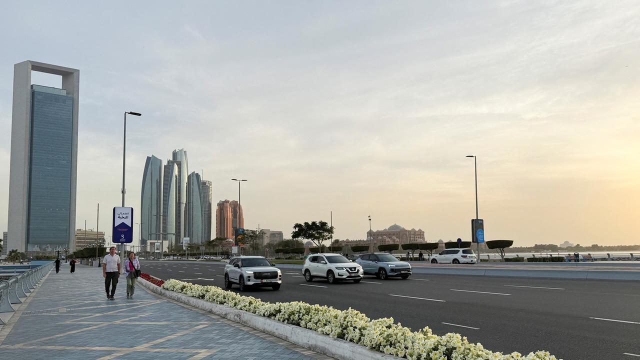 Ukraine und Russland starten Gespräche in Abu Dhabi