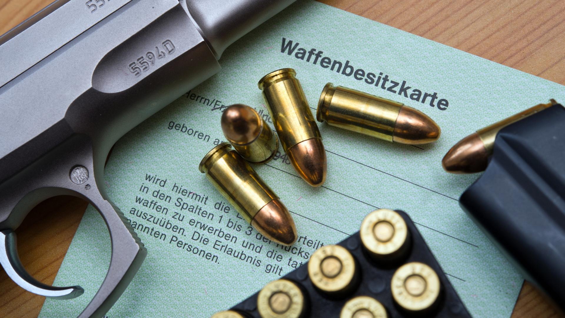 Extremisten besitzen mehr als 2.500 legale Schusswaffen
