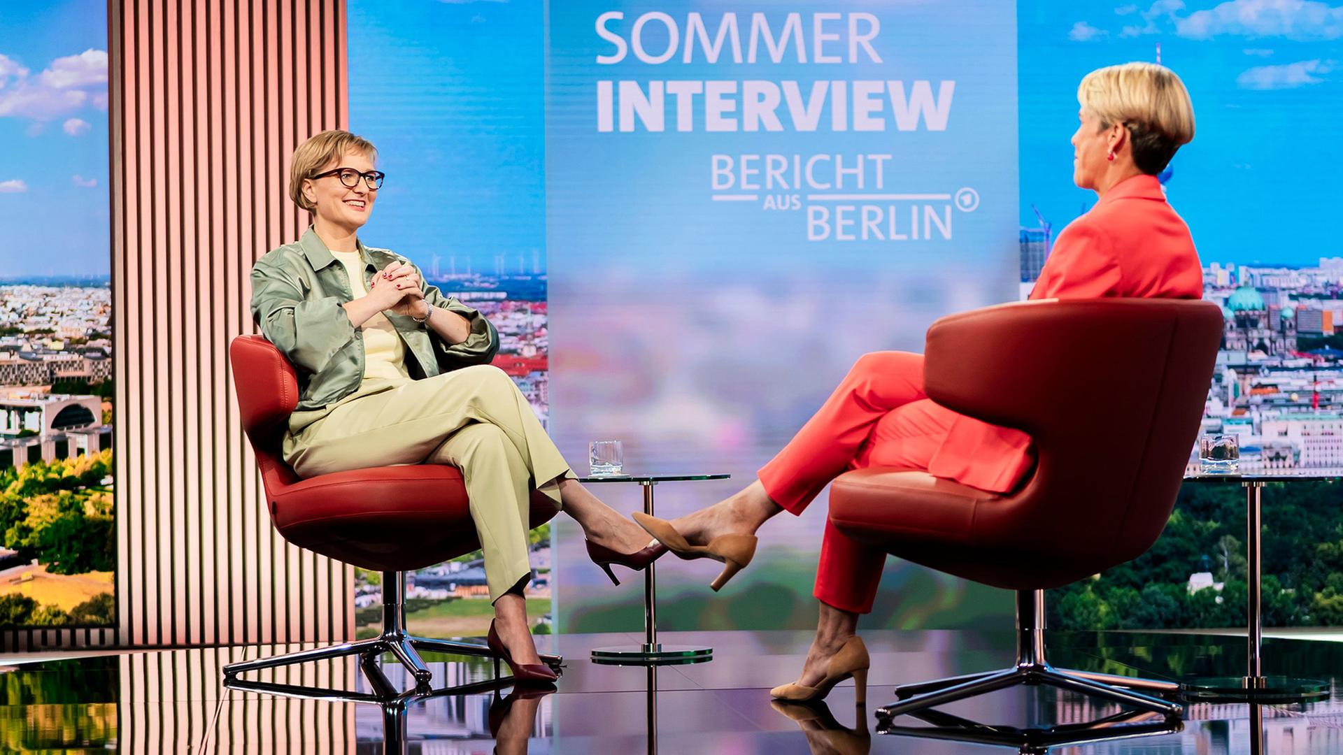 Das Sommerinterview mit Grünen-Chefin Brantner im Faktencheck Das Sommerinterview mit Grünen-Chefin Brantner im Faktencheck