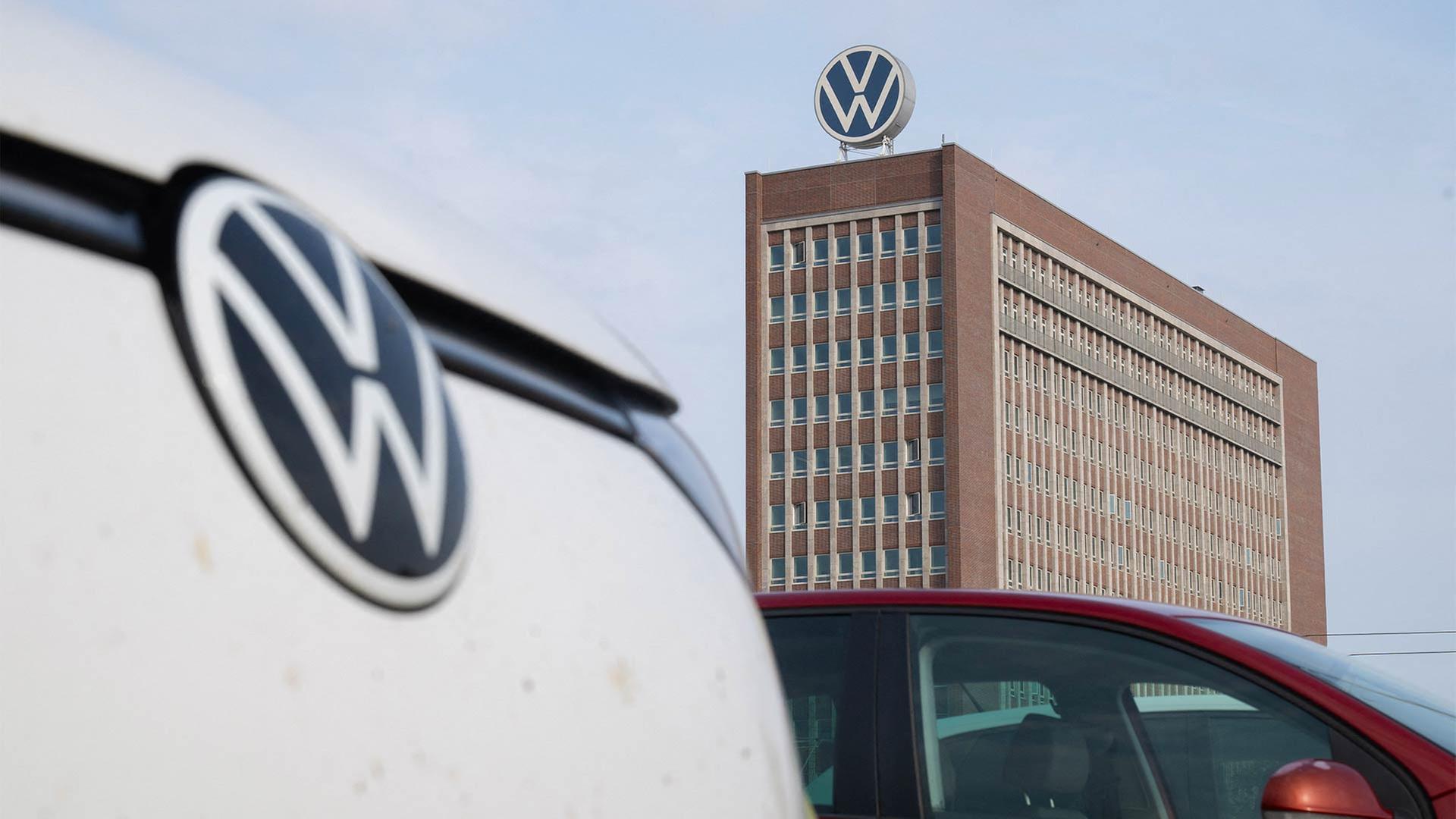 VW-Aktie setzt sich an die DAX-Spitze