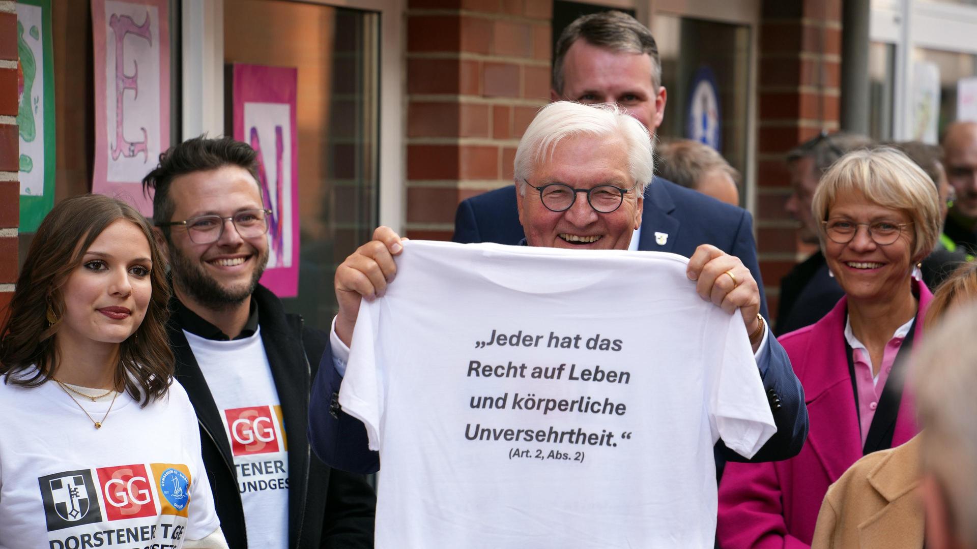 77 Jahre Grundgesetz: Wie NRW das Grundgesetz feiert
