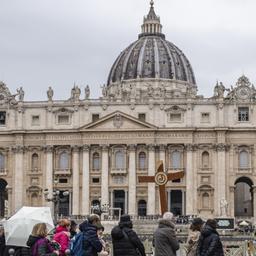 Der Vorplatz des Petersdoms in Rom