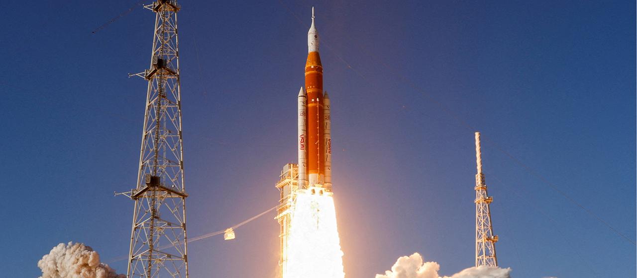 Start der Rakete für die Artemis 2-Mission