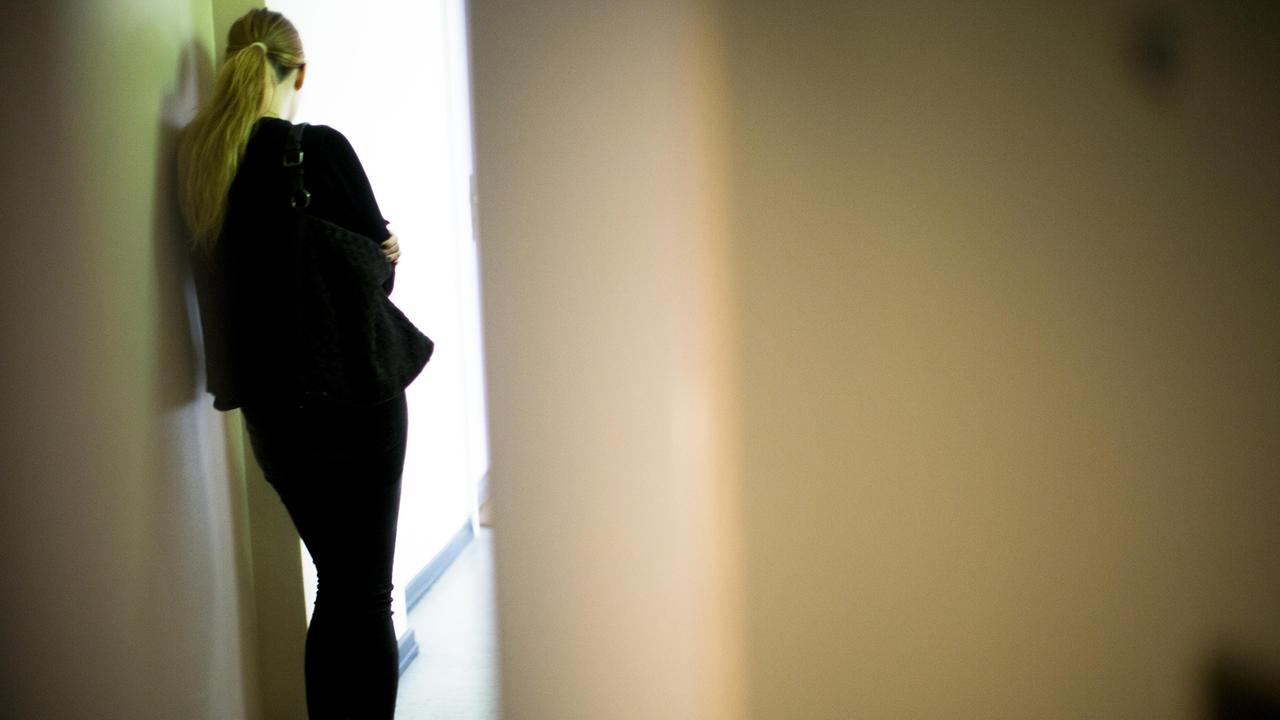 who-jede-dritte-frau-unter-50-jahren-von-gewalt-betroffen