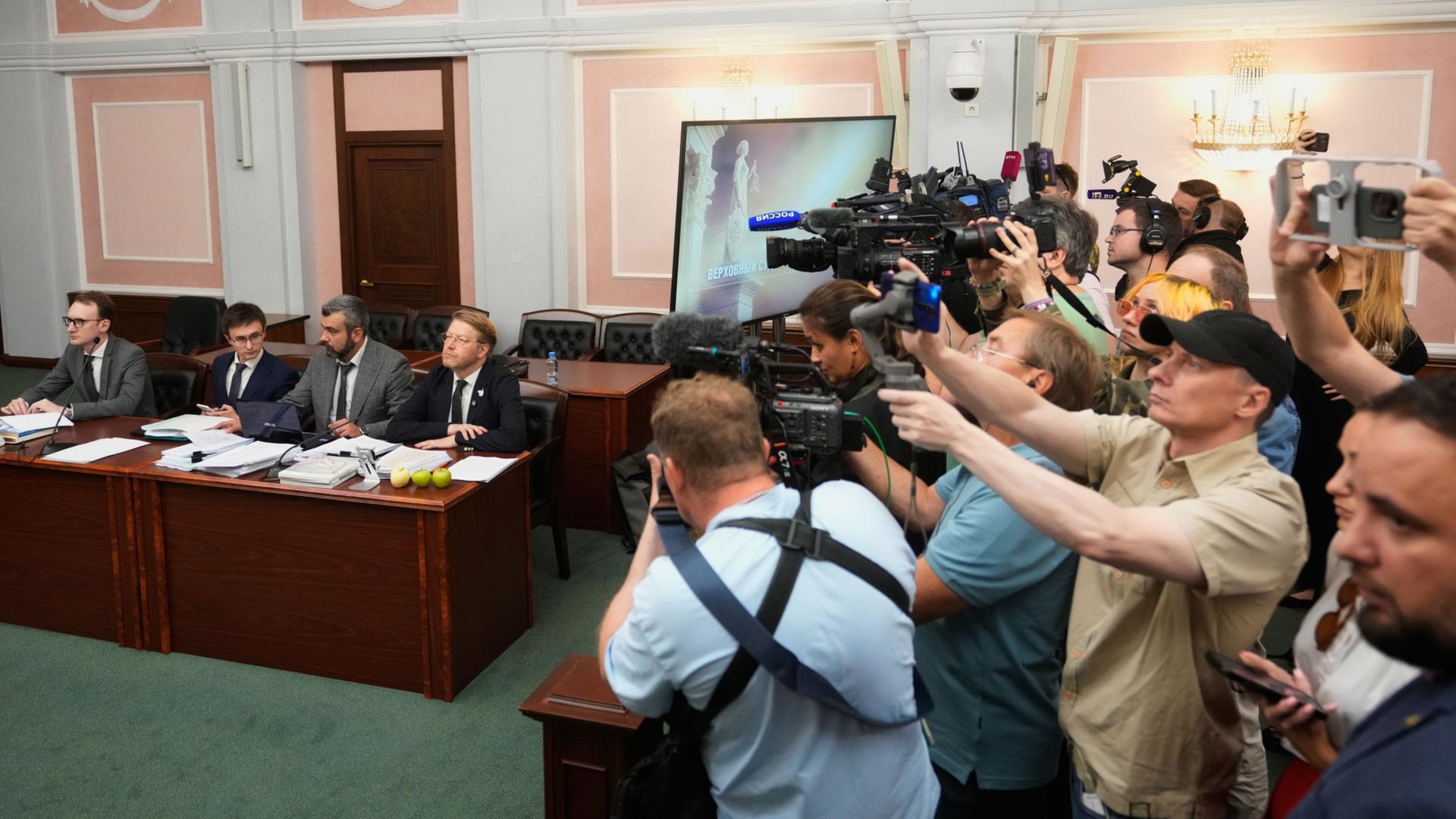 Russische Oppositionspartei kämpft gegen Wahlausschluss