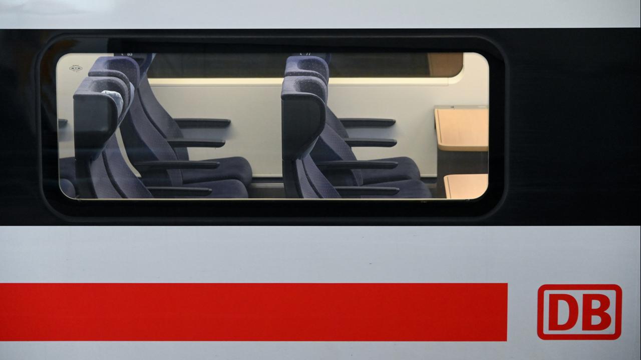 Bahnchef Lutz: Hohe Schienenmaut bedroht Angebot im Fernverkehr