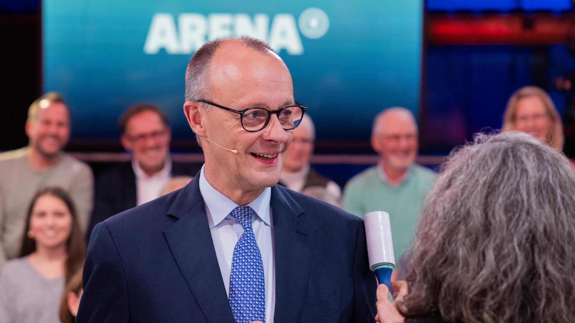 Die Aussagen von Merz in der ARD-Arena im Faktencheck