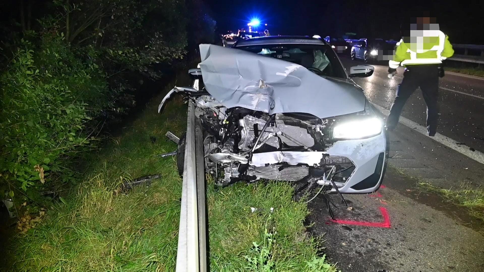 A96高速道路で多重事故、1人が重傷—ベルリン周辺で大規模な交通渋滞