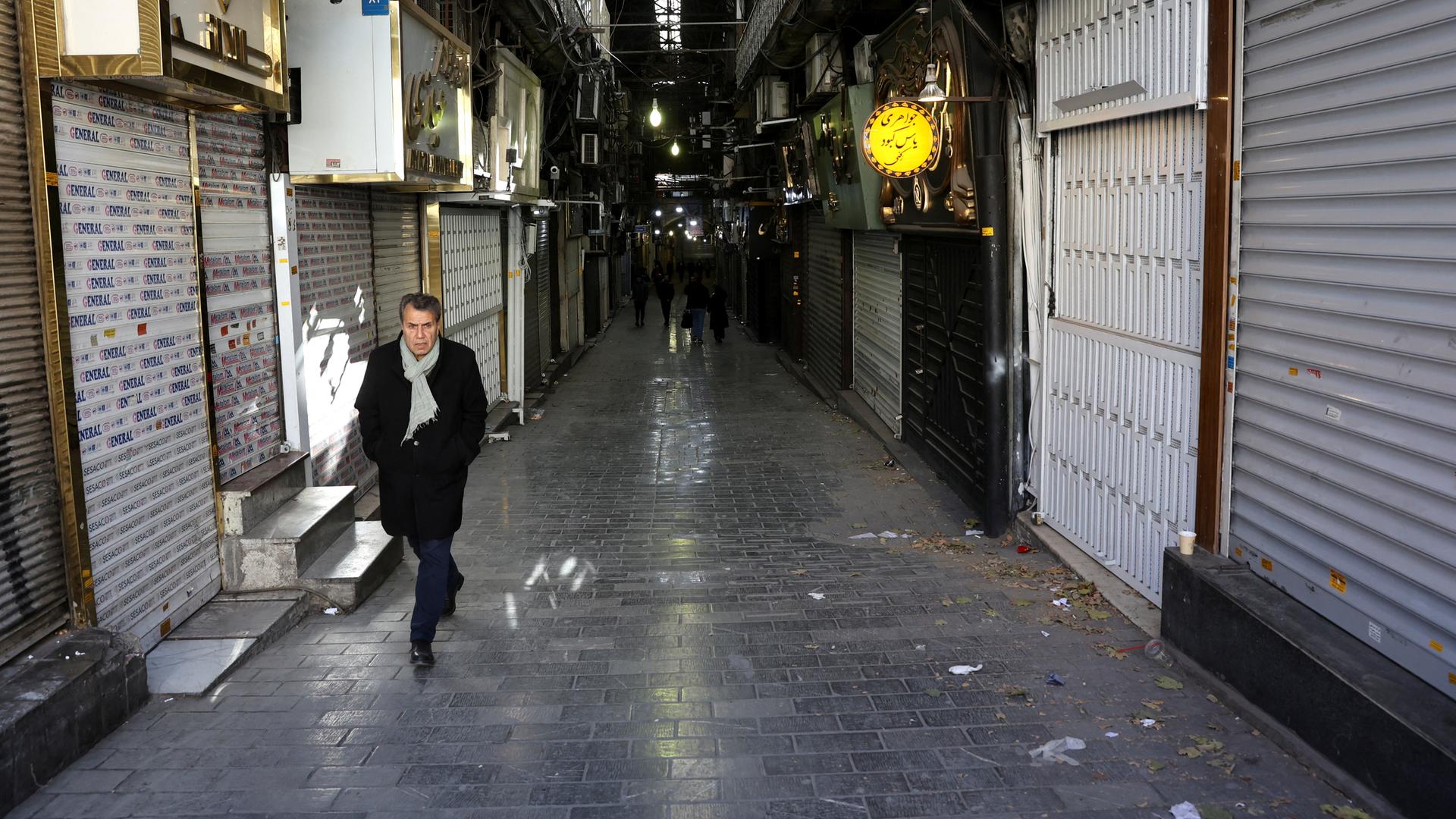 Geschlossene Gesch�fte im Iran | via REUTERS