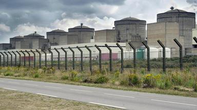 Das französische Kernkraftwerk Gravelines bei Dünkirchen (Archivbild: 20.08.2000).