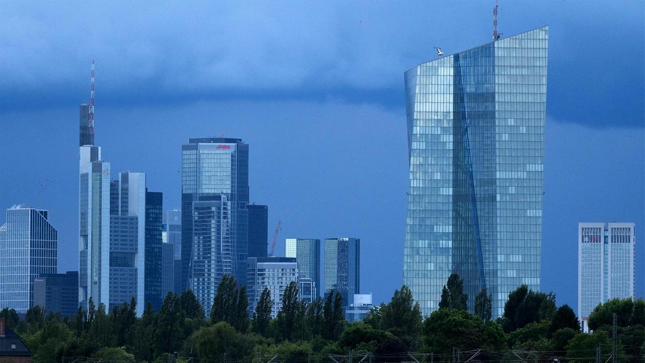EZB erhöht erneut den Leitzins - auf 2,5 Prozent